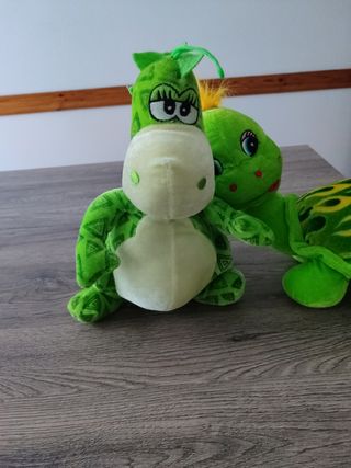 2 Peluche Tartarugha e Drago.