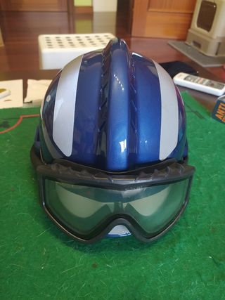 Casco MSA con gafas