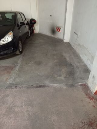 Alquiler plaza garaje pequeña en Santa Rosa 45
