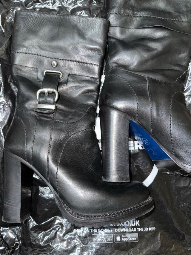 FARRUTX. Botas negras hebilla T.37 SKU:01269152