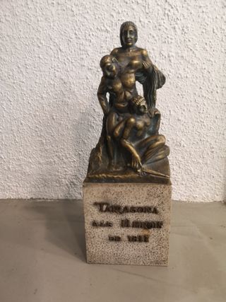 Escultura Héroes Tarragona 1811