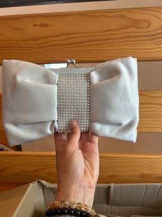 Bolso de mano blanco plata