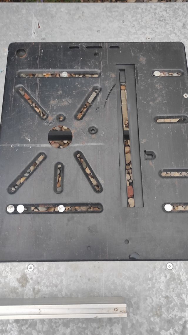 Mesa corte Bosch MT65 - usada