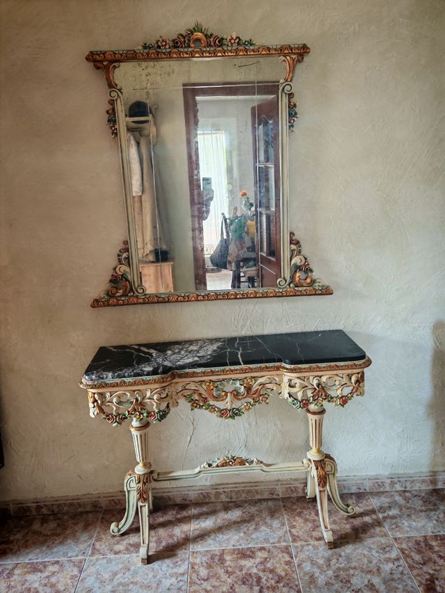 Recibidor barroco - necesita tratamiento d carcoma