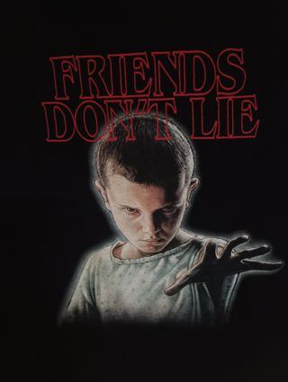 CAMISETA OFICIAL - STRANGER THINGS - TALLA M