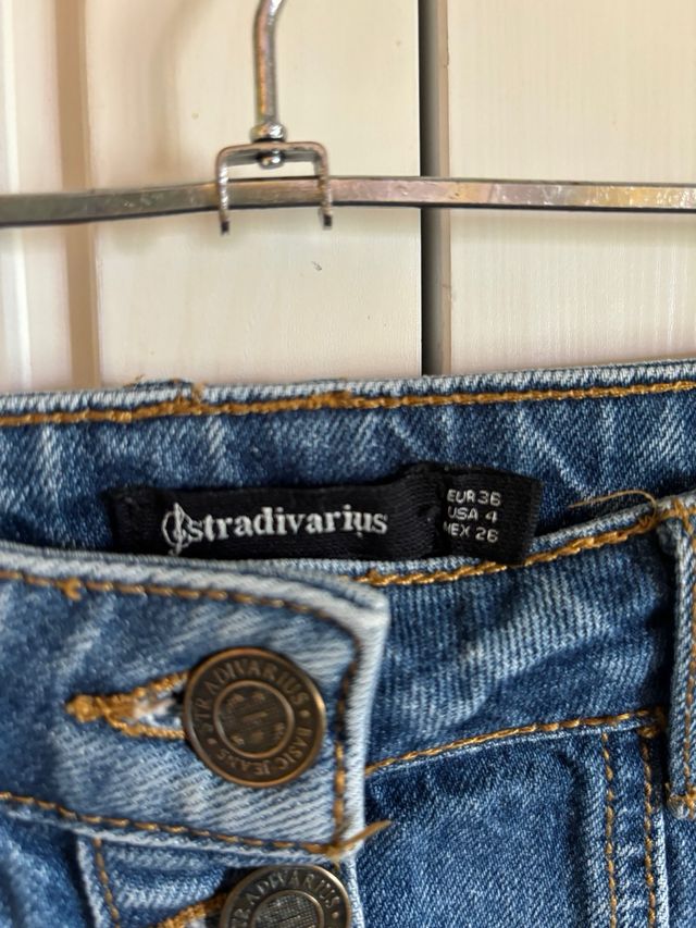 Mini Falda Vaquera nueva Stradivarius