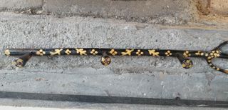 Perchero de madera artesanal