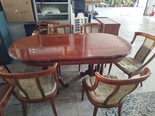 Mesa comedor + 6 sillas clásicas