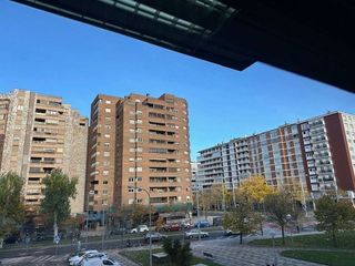 Oficina en alquiler en Ermitagaña - Mendebaldea en Pamplona