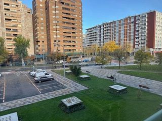 Oficina en alquiler en Ermitagaña - Mendebaldea en Pamplona