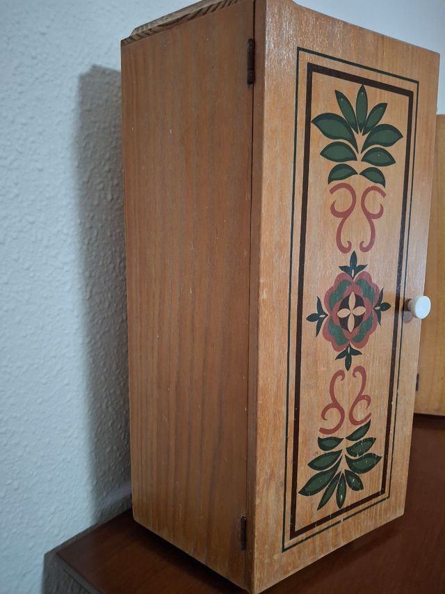 Antiguo armario tamaño Nancy