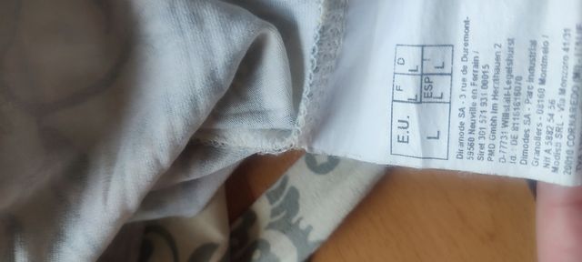 Blusa estampada beige y gris