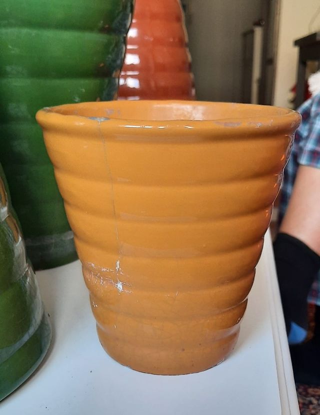 Lote de nueve tiestos esmaltados. (Varios tamaños)