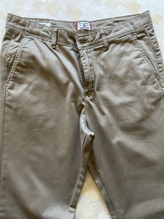 Pantalones Jack&Jones beige. Slim.
Talla 30-34