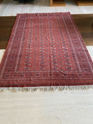 Tappeto persiano in seta annodata a mano