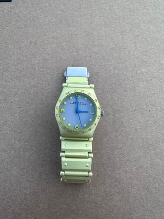 Reloj Marc by Marc Jacobs Amarillo.