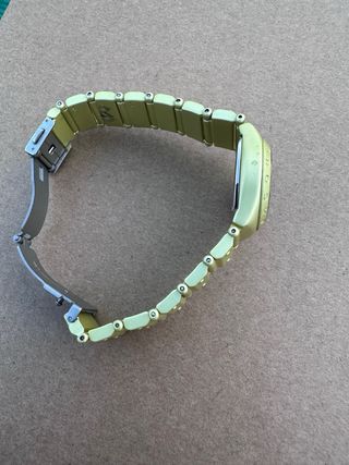 Reloj Marc by Marc Jacobs Amarillo.