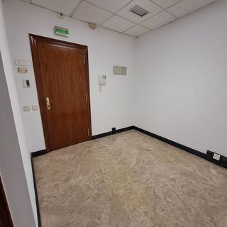 Oficina en alquiler en Milagrosa en Pamplona