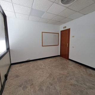 Oficina en alquiler en Milagrosa en Pamplona