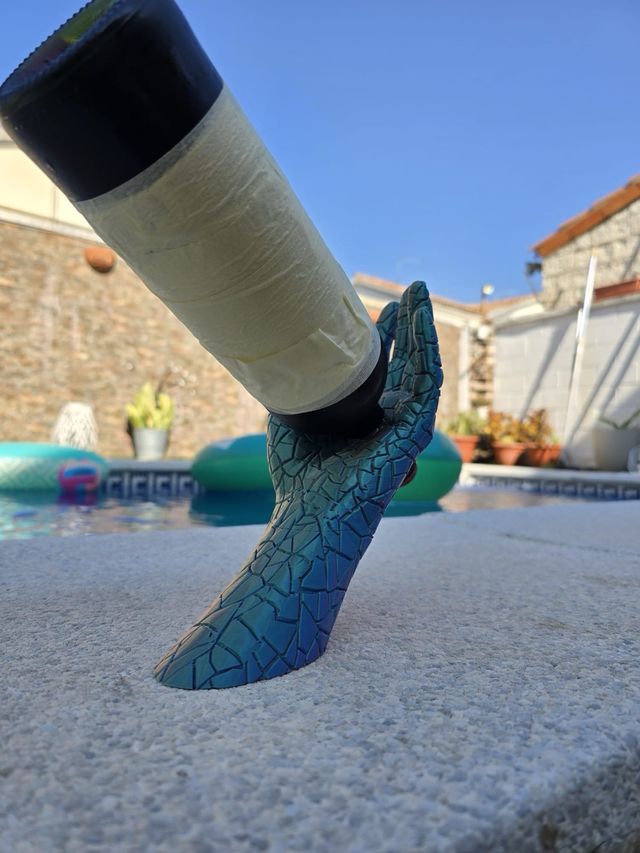 Porta botellas mano 3D