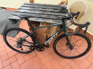 Bicicleta Giant Revolt 2. sin uso por lesion.