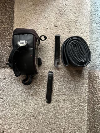 Bolsa sillín bici Trek + extras