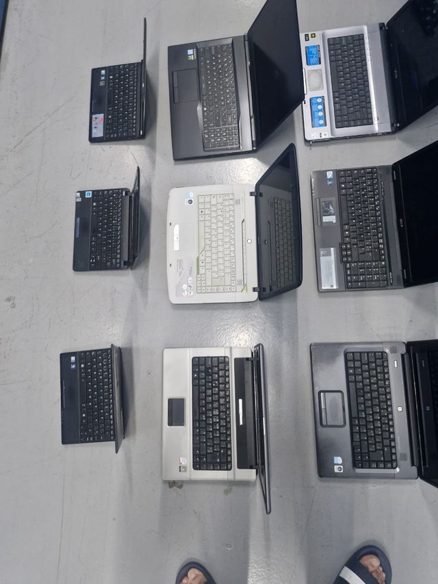 15Portátiles grandes 5 pequeños