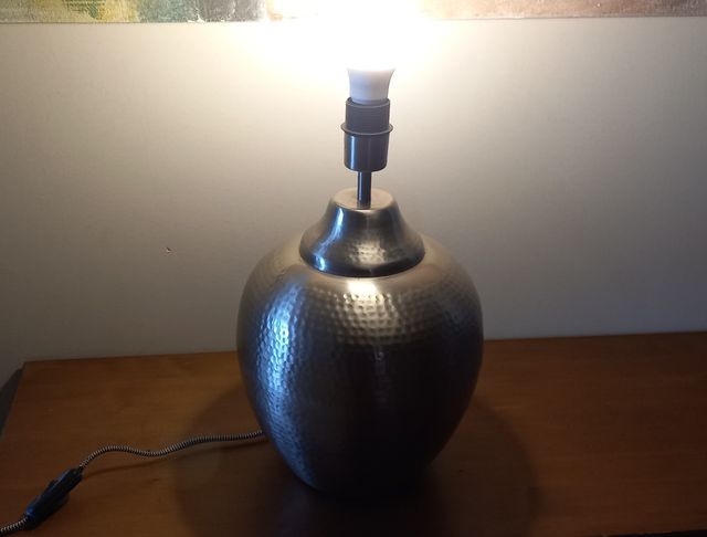 Lámpara mesa étnica metal plata