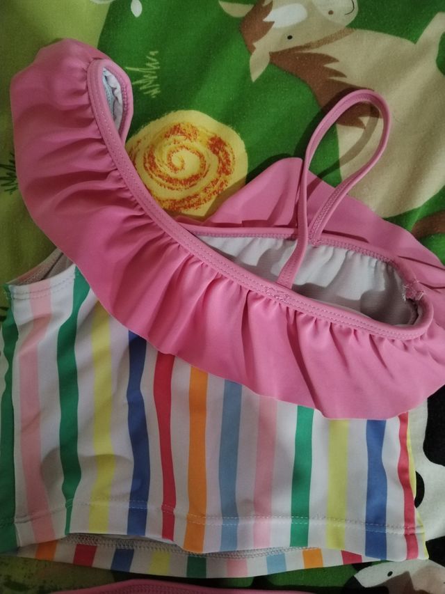 Biquini niña rayas arcoiris