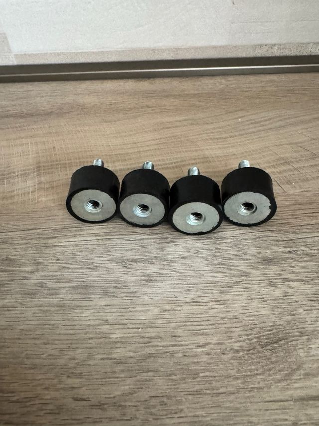 4 Piedini Antivibranti per Macchine
