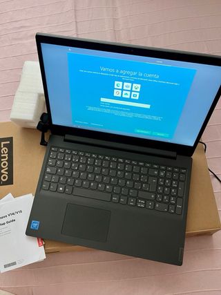 Lenovo V15 Celeron 256Gb - Portátil Gris RAM 8Gb