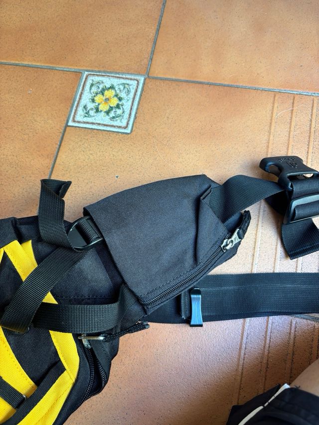 Riñonera Deuter Hip Pack I amarilla