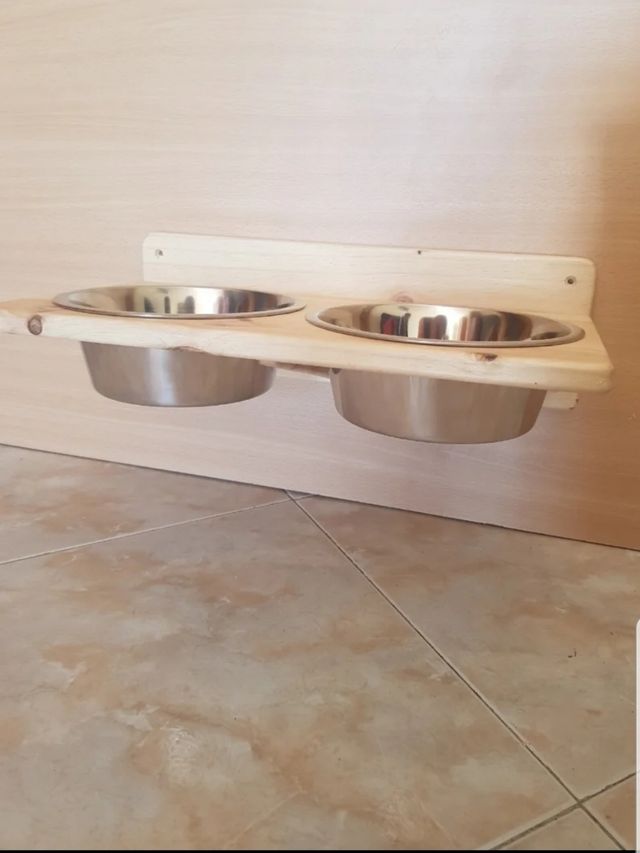 Comedero doble para mascotas 21