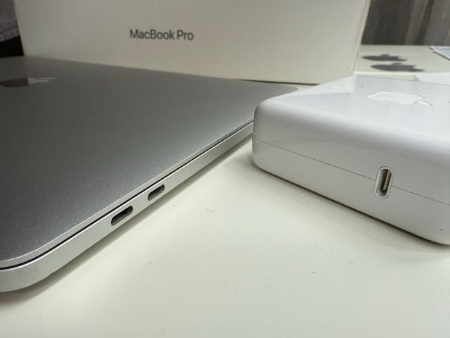 MacBook Pro M1 13" Silver