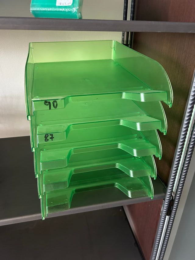 Organizadores plásticos de cores. 5 unidades