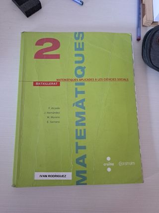 Matemàtiques aplicades a les ciències socials. ...