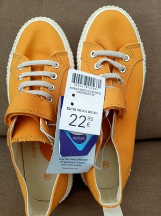 Zapatillas Okidi talla 36