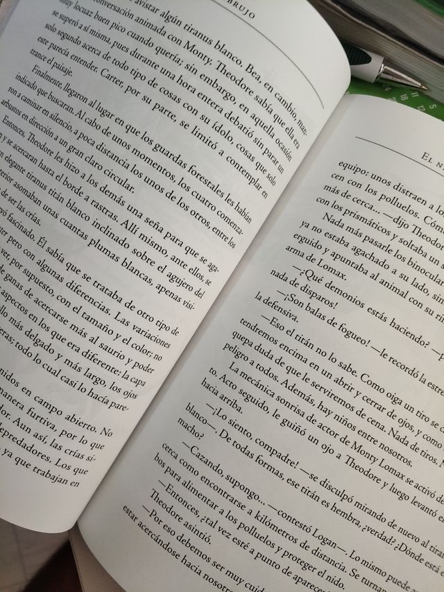 Supersaurs. El estegobrujo