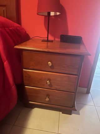 Dos dormitorios: matrimonio y solteros madera