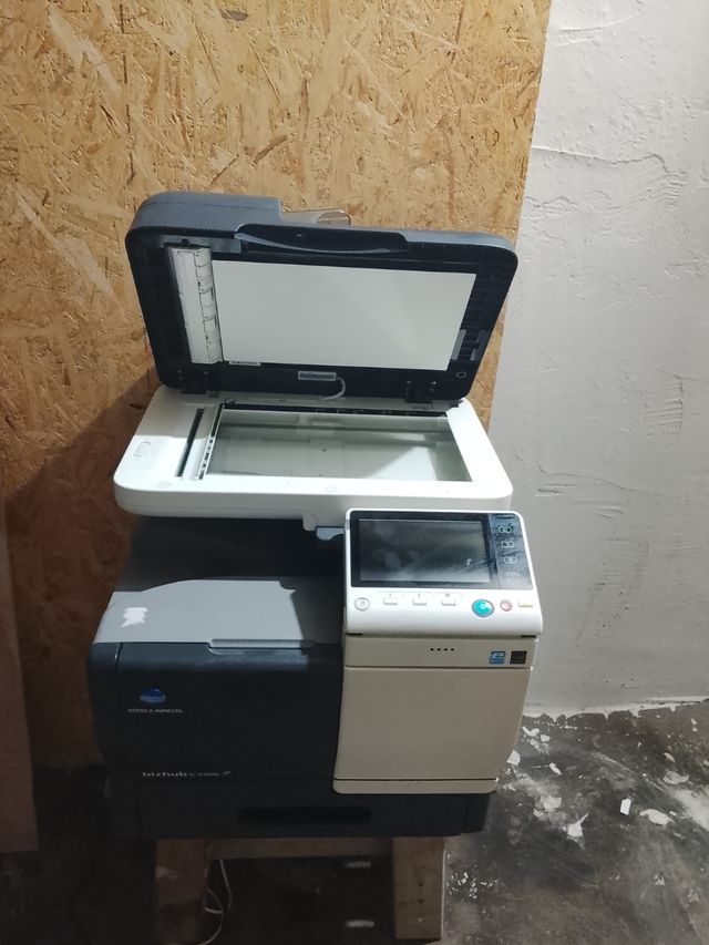 Konica Minolta Bizhub C3350 Impresora