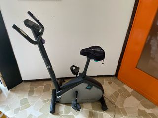 Cyclette Domyos Essential + 06