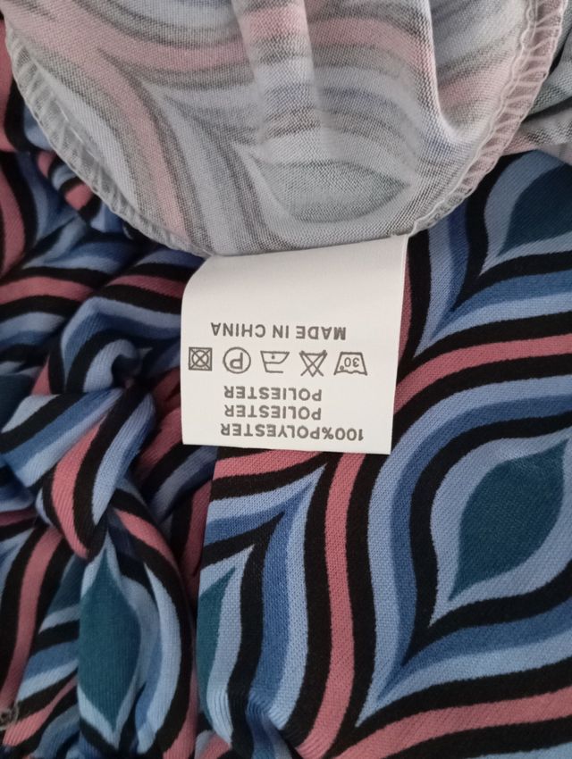 Vestido estampado azul y rosa