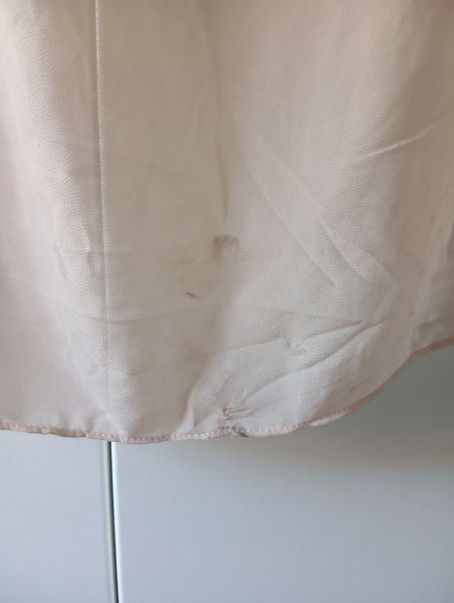 Vestido beige de encaje