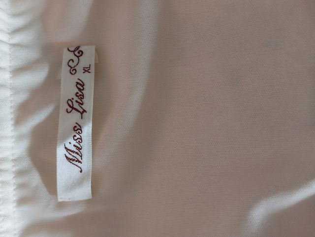 Vestido beige de encaje