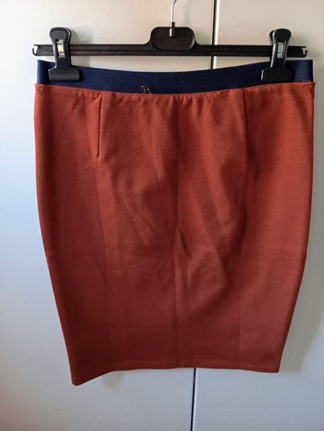 Falda marrón talla M