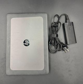 HP ZBook 15 G3 - Portátil Preto