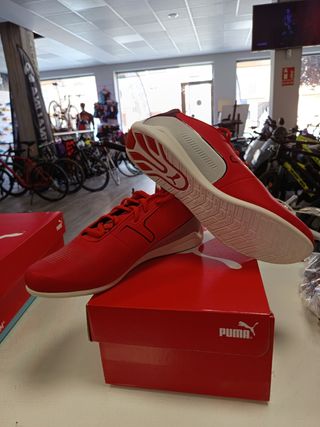 Zapatillas Puma SF Drift Cat 8 rojas, talla 44