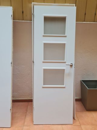 2, Puertas de interior blanca madera maciza