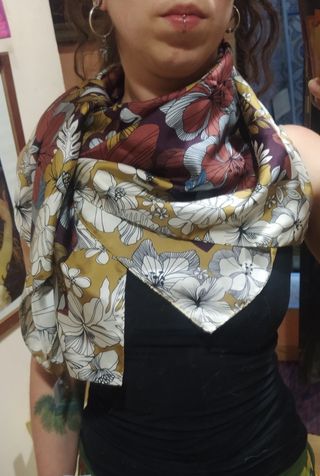 Pañuelo seda flores multicolor