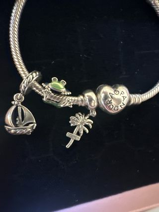 Pulseira Pandora Prata c/ Pingentes